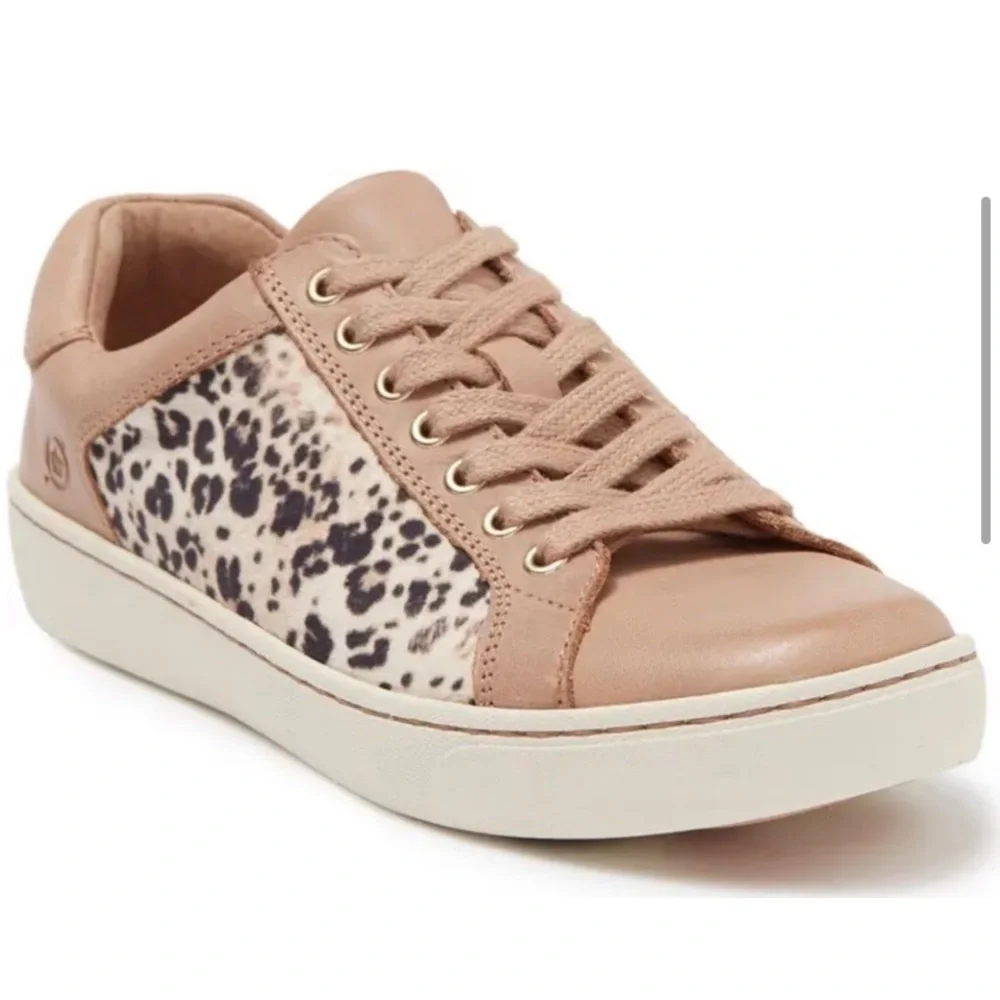 Born Women's Sur Leather Lace Up Sneakers Pink Tan Animal Print New Size 6.5